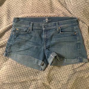 Woman’s Jean Shorts